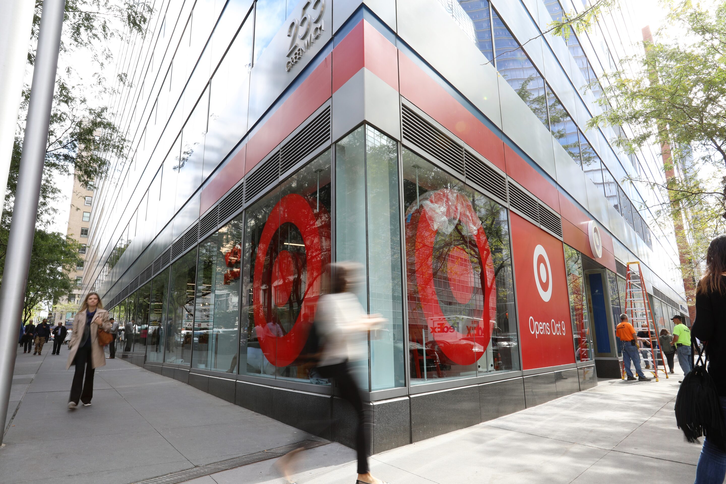 Bullseye – Target Store Opens in Tribeca