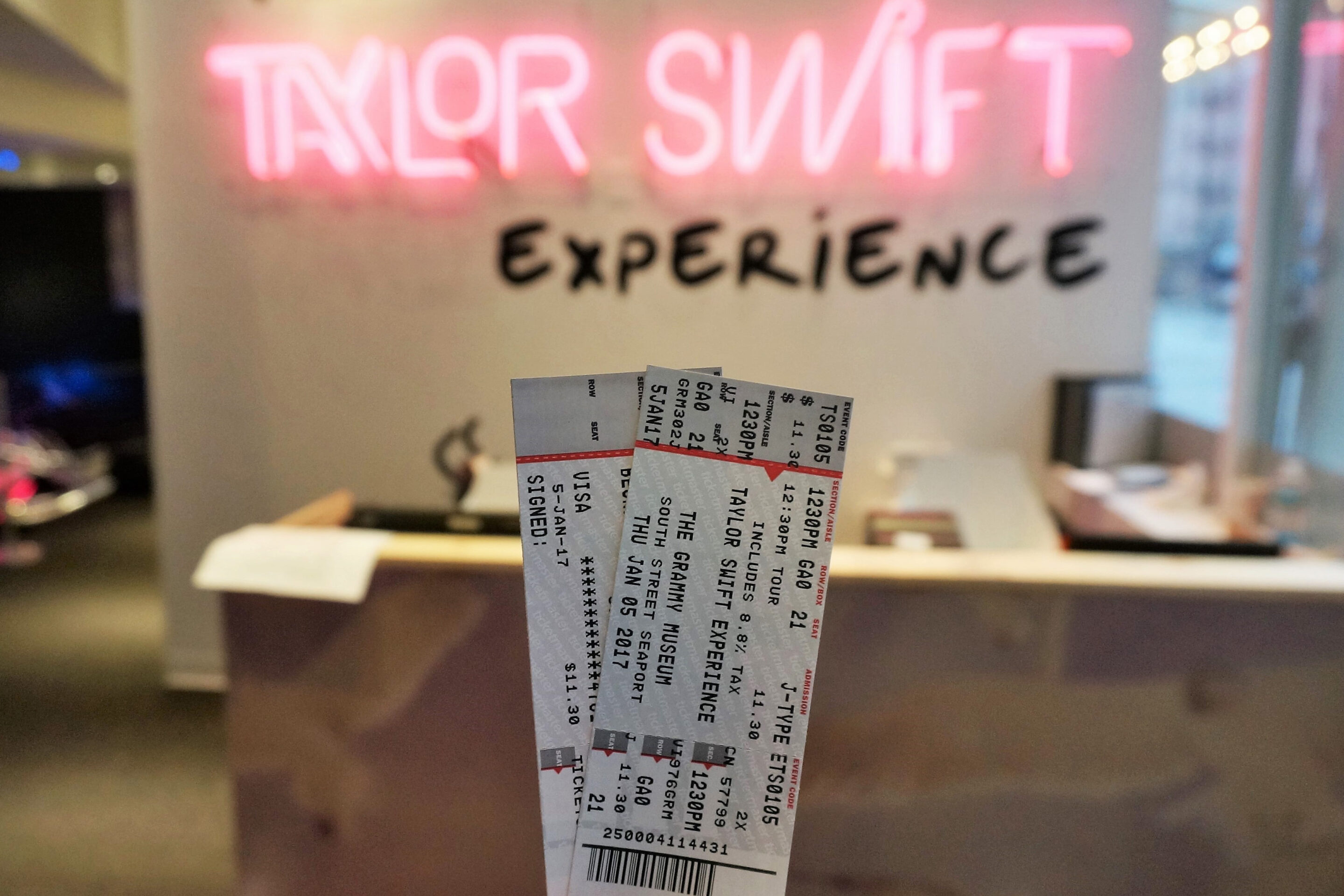 Taylor Swift Experience – NYC Ticket Giveaway
