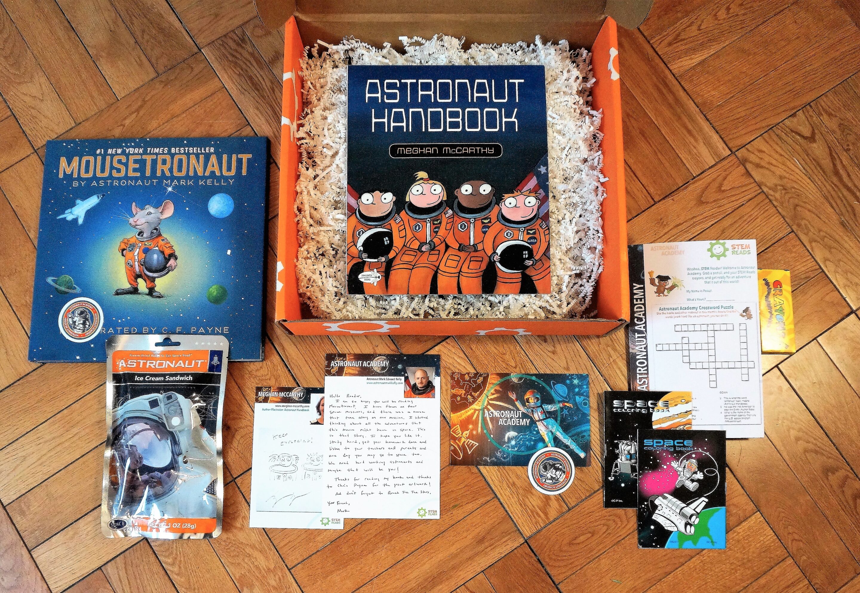STEAM Reads Whats inside the Box