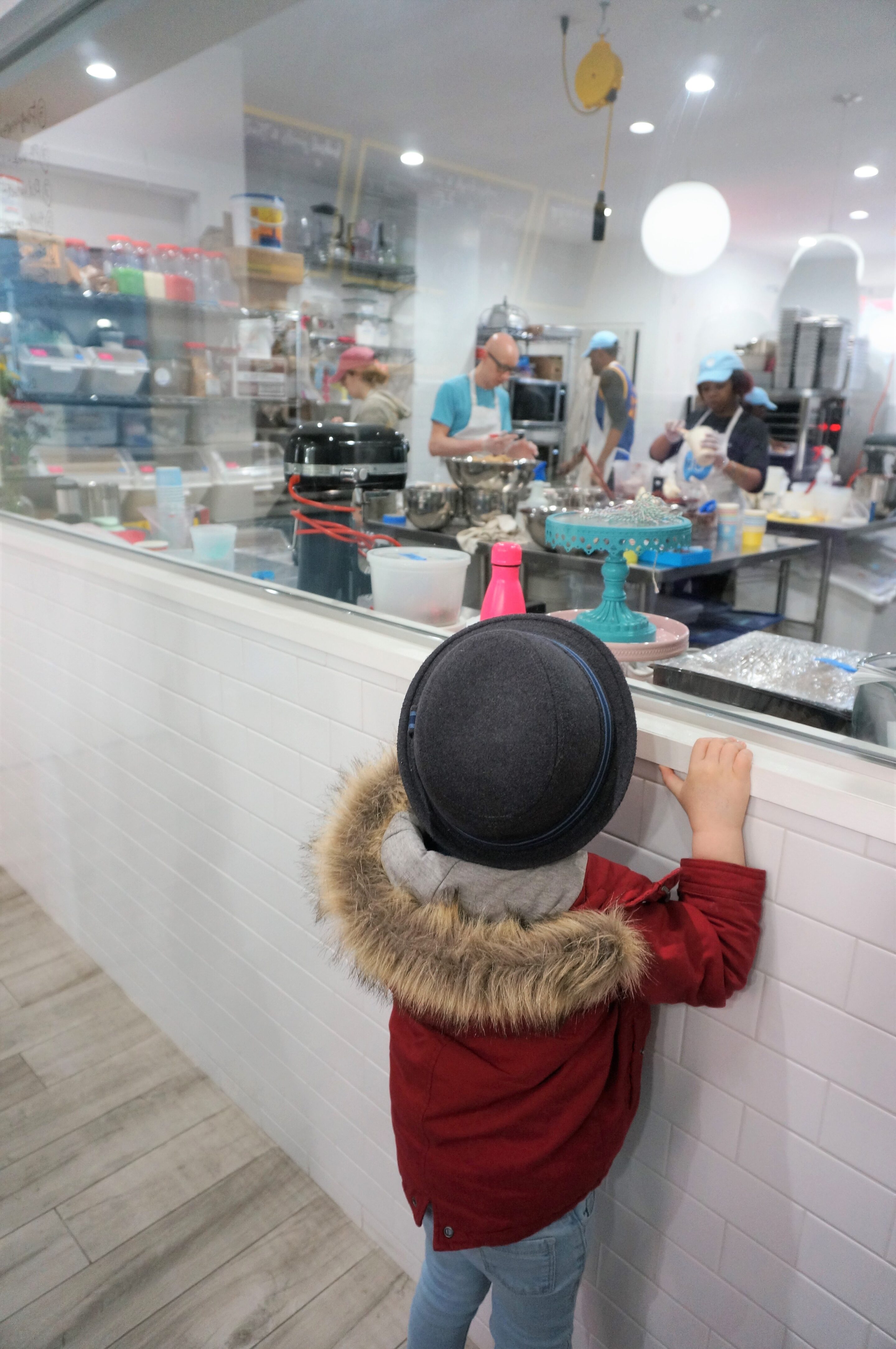 Watching the bakers at DŌ