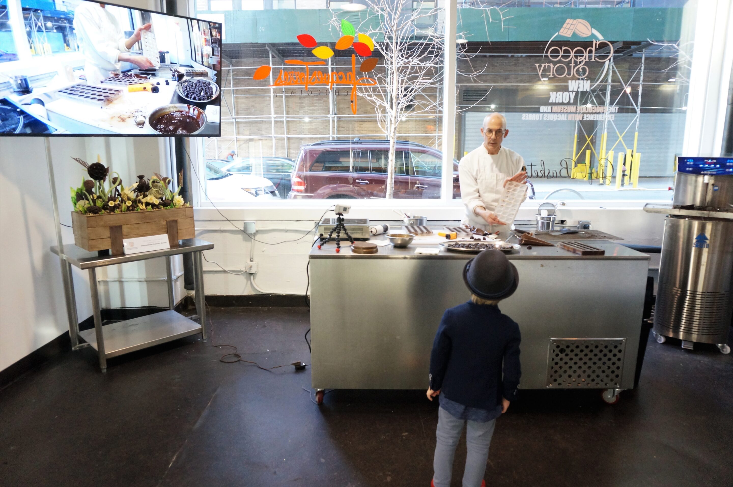 Live Bon Bon making demonstration at Choco-Story New York