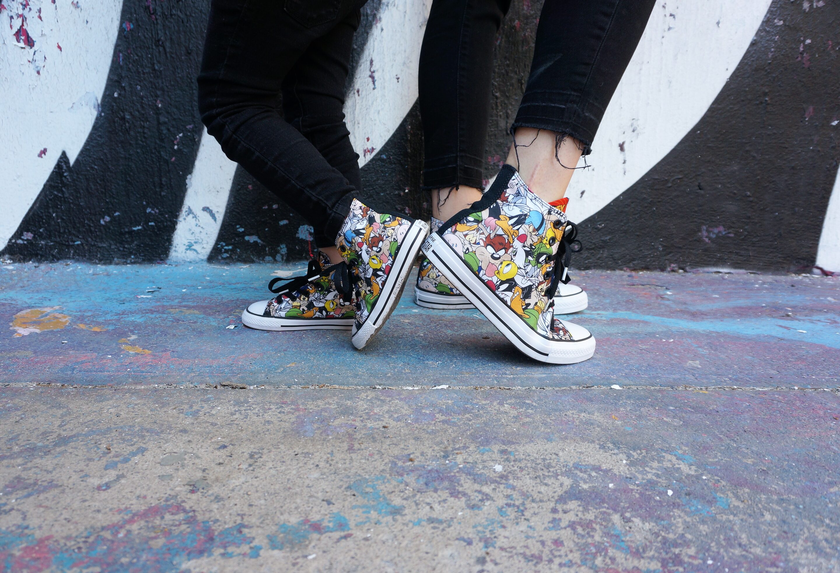 Kickin’ Collaboration – Looney Tunes x Converse Collection