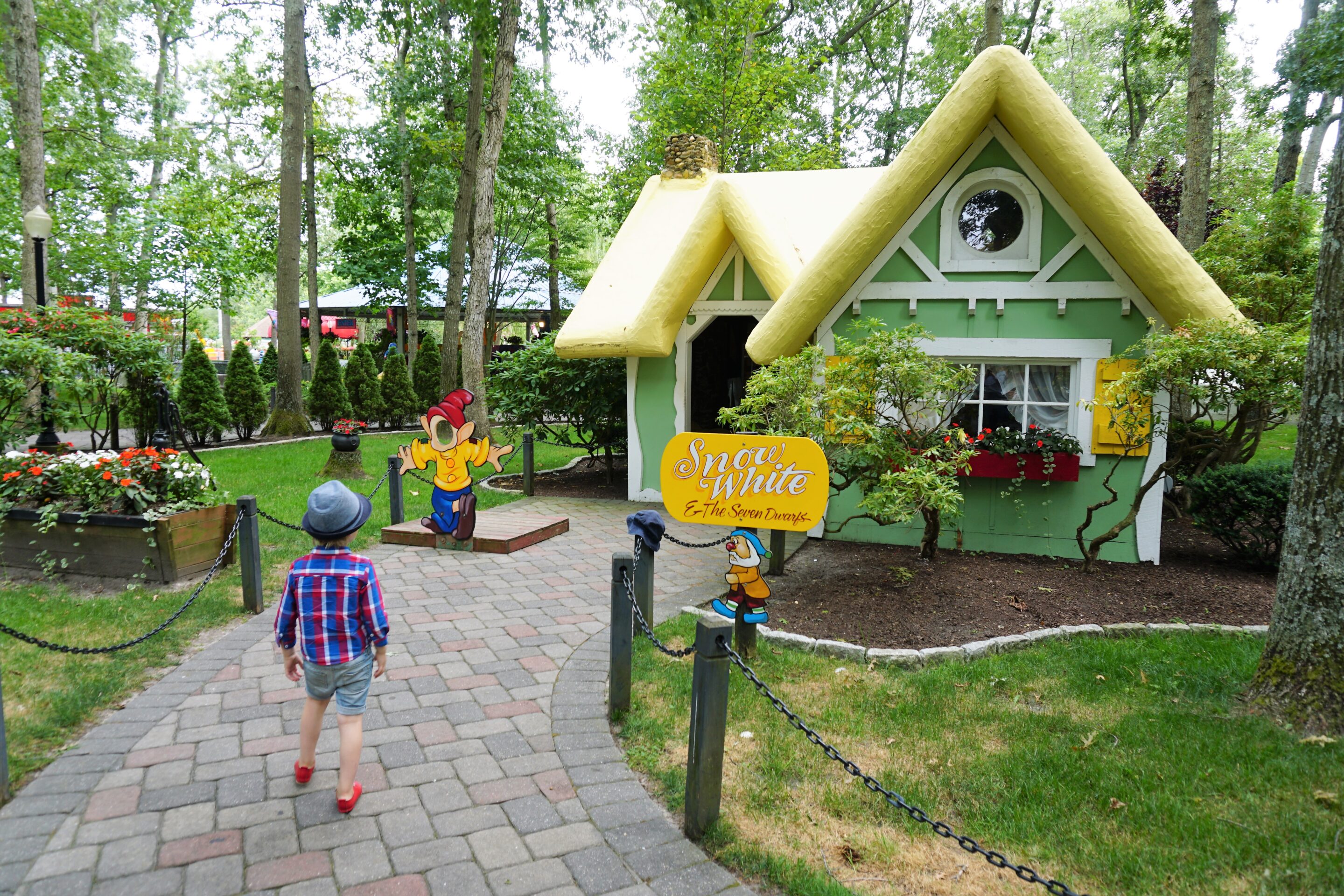 Snow White at Storybook Land New Jersey