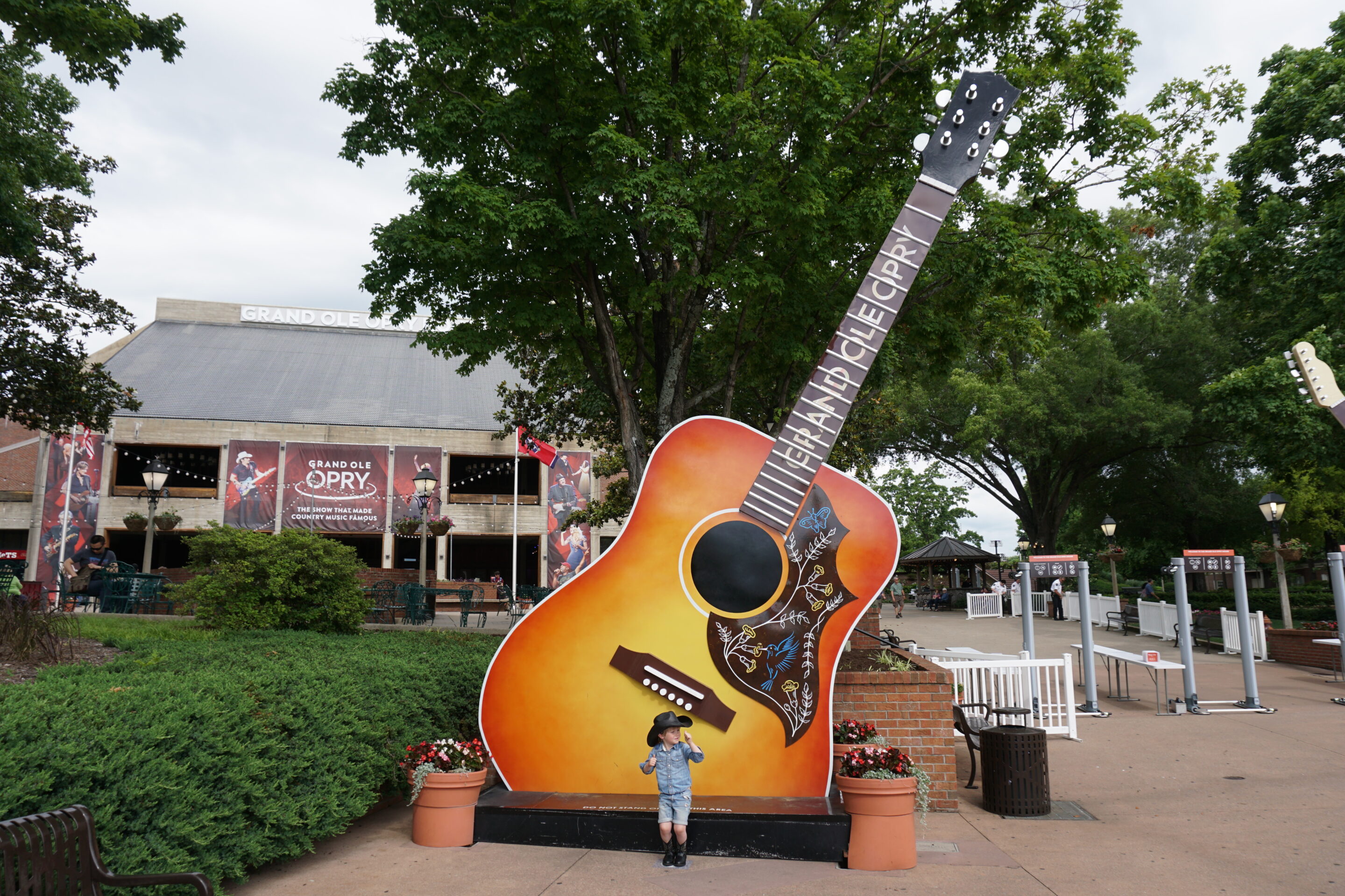Nugget Article – Nashville With The Family: Rocking Through Music City